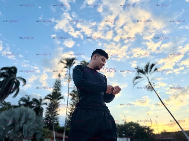 FOTOS DE ALEJANDRO BIEN DOTADO PARA HOMBRES QUE SABEN LO QUE QUIEREN