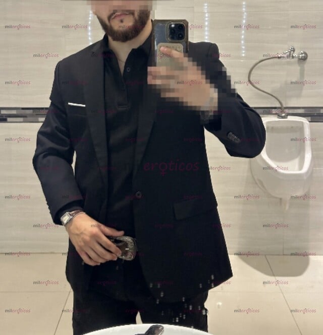 FOTOS DE ELEGANCIA, DISCRECIÓN Y 19 CM DE PURA POTENCIA