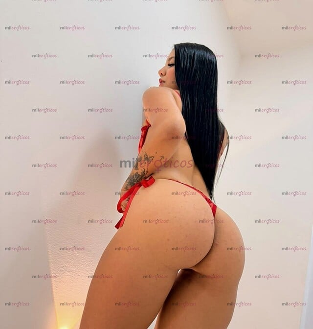 FOTOS DE HOLA MI AMOR SOY CAMILA, UNA DELICIOSA FLACA PELINEGRA DISPONIBLE PARA TI