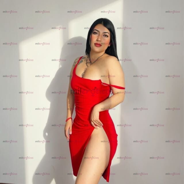 FOTOS DE SARA ATRACTIVA UNIVERSITARIA CON CUERPO ESCULTURAL Y CURVAS ENCANTADORAS