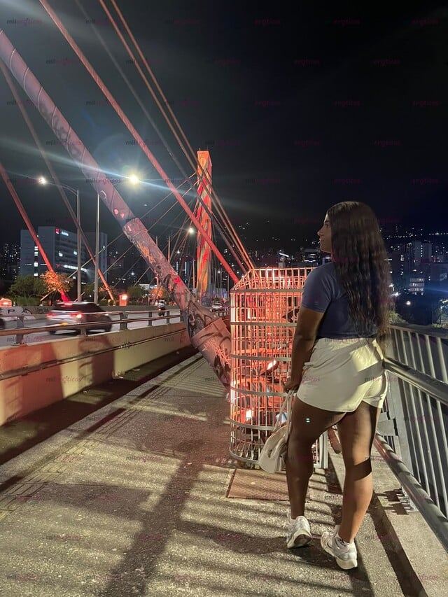 FOTOS DE NEGRA CALIENTE MUY LECHERA CON SITIO DISPONIBLE MIRA MIS VIDEOS ABAJO CONTENIDOX