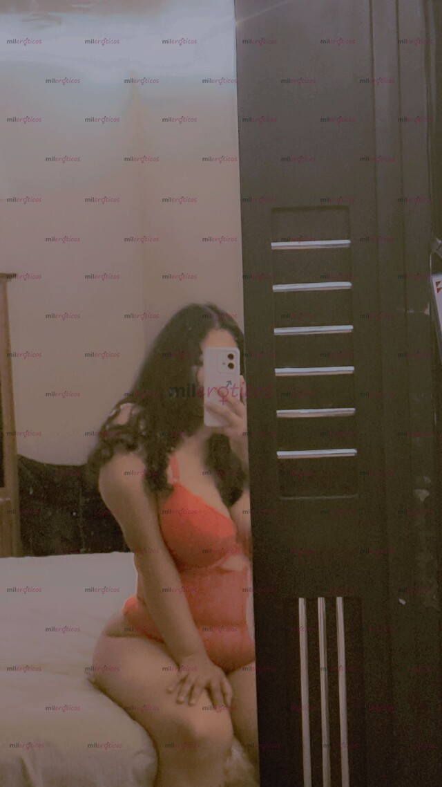 FOTOS DE DISCRETA,AMABLE,COMPLACIENTE Y MUUUY CALIENTE!!