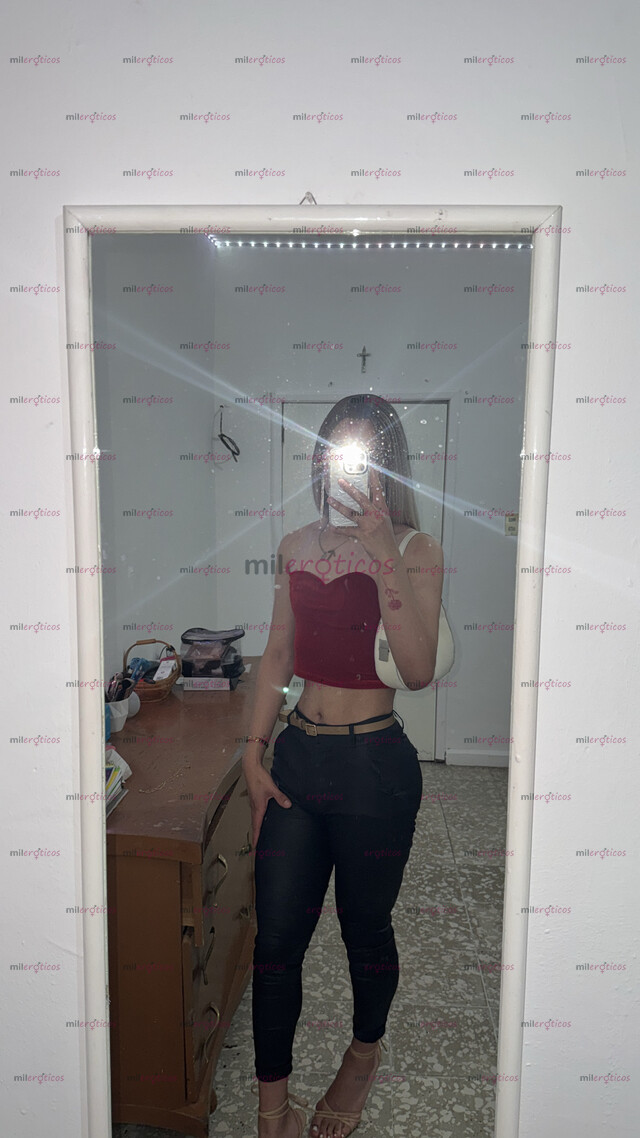 FOTOS DE ATRACCIONES SIN REGLAS SOLO PLACER Y TAMBIÉN UNA CHICA MUY CACHONDA Y CALIENTE