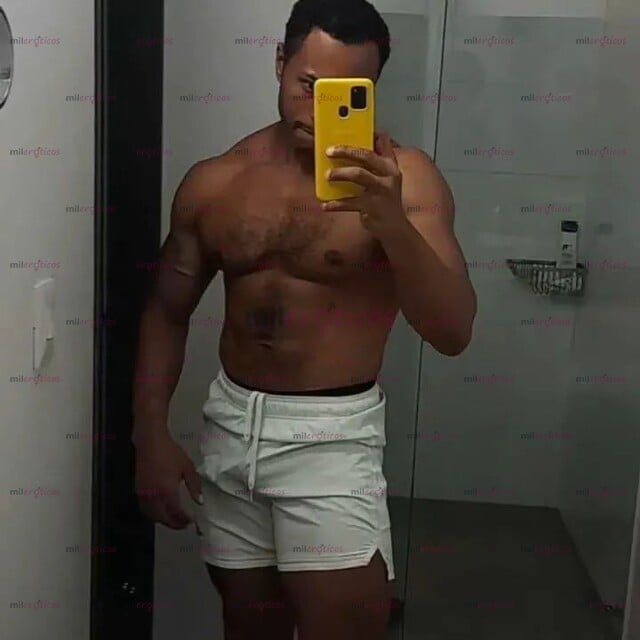 FOTOS DE HOMBRE NEGRO DISPUESTO A CUMPLIR TUS FANTASÍAS