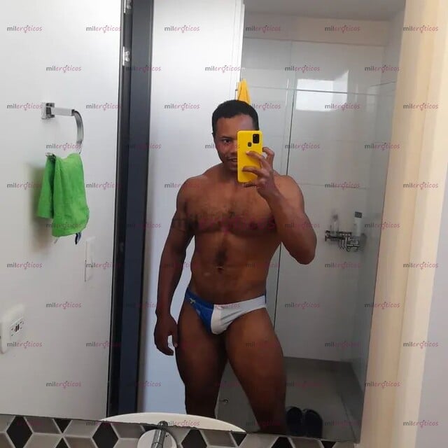 FOTOS DE HOMBRE NEGRO DISPUESTO A CUMPLIR TUS FANTASÍAS