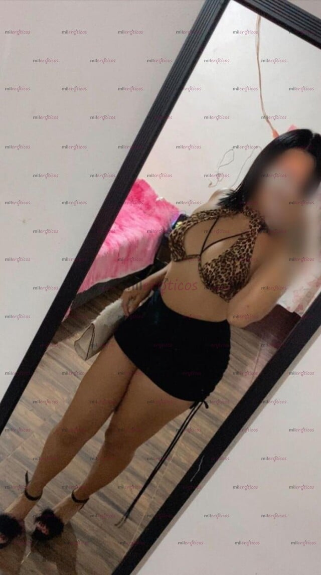 FOTOS DE MILDRED ESTOY AQUÍ PARA BRINDARTE LA MEJOR Y MÁS RICA ATENCIÓN PAPI