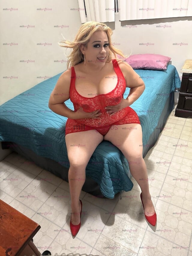 FOTOS DE RUBIA DE TRASERO GRANDE ENORMES PECHOS, VERGA DURA Y LECHOSA. Y BUENA PARA MAMAR