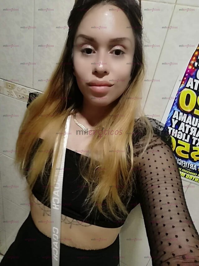 FOTOS DE NINFOMANA INICIANDO EN EL MEDIO....... MUY COMPLACIENTE
