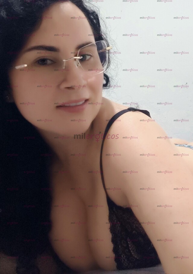 FOTOS DE HOLA, SOY PAOLA Y ESTOY DISPUESTA A COMPLACERLOS