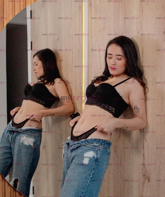 FOTOS DE SOY UNA PAISITA PELI NEGRA JUGUETONA TENGO UNAS CURVAS DE INFARTO