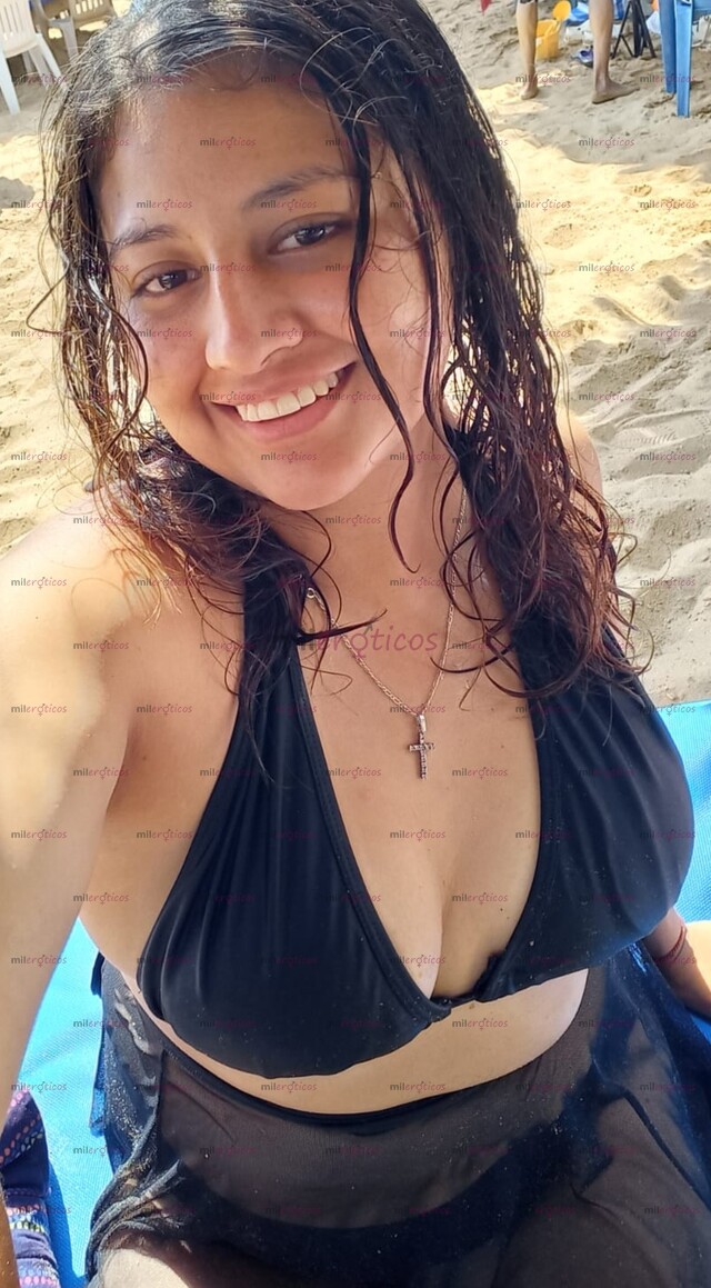FOTOS DE 19 AÑOS PETITH INICIANDOME ESTRECHITA Y MOJADITA!!