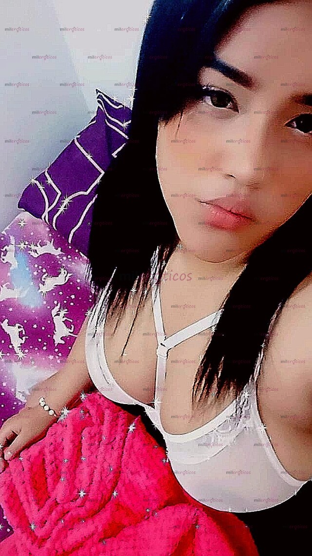 FOTOS DE MORBOSITA TETONA DE ALTO VOLTAJE, DISPUESTA Y CARIÑOSA..