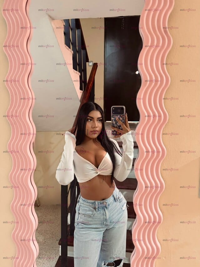 FOTOS DE MONSE LINDA Y COMPLACIENTE,19 AÑOS EMPEZANDO EN EL AMBIENTE