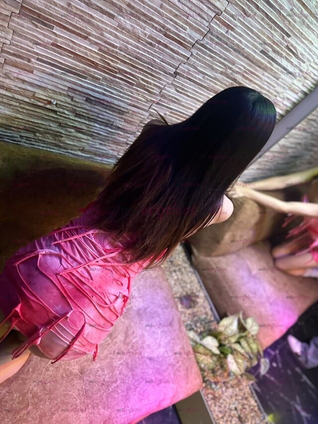 FOTOS DE HERMOSA Y CALIENTE CHICA TRANS CON APARTAMENTO DISPONIBLE EN LA CIUDAD
