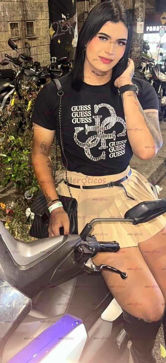 FOTOS DE HERMOSA NIÑA TRANS, TRAGONA Y AGUANTADORA, SOY LO QUE DESEAS COMERTE!