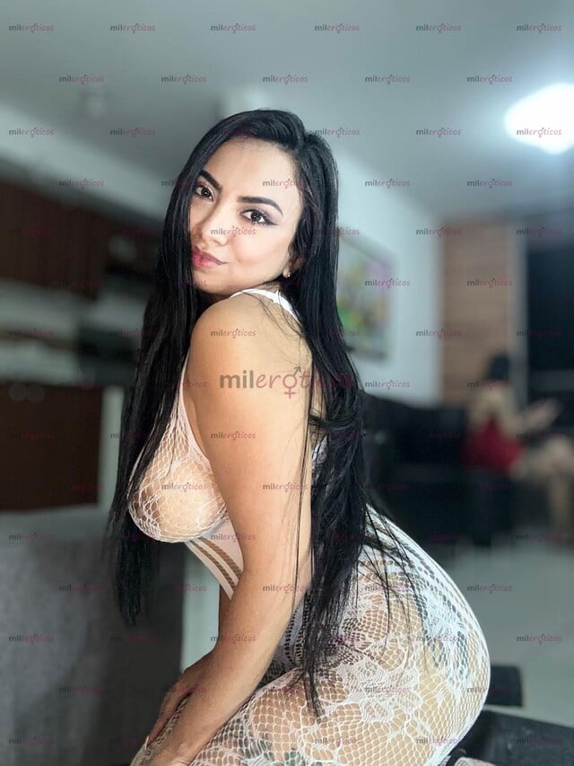 FOTOS DE DELICIOSA Y CALIENTE PELINEGRA DISPUESTA HA CUMPLIR TUS MAS INTIMAS FANTASIAS