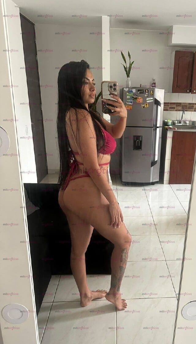 FOTOS DE DELICIOSA Y CALIENTE PELINEGRA DISPUESTA HA CUMPLIR TUS MAS INTIMAS FANTASIAS