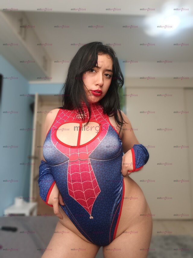 FOTOS DE 21 AÑOS, APRETADITA, EXTRAS Y LUGAR INCLUIDOS