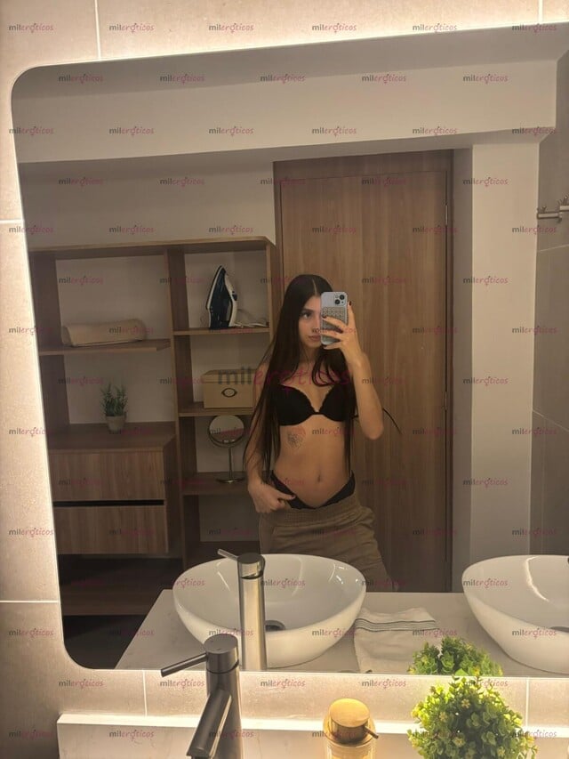 FOTOS DE LILI, HERMOSA FLACA SUPER PARCHADA, PASEMOS UN MOMENTO DELICIOSO