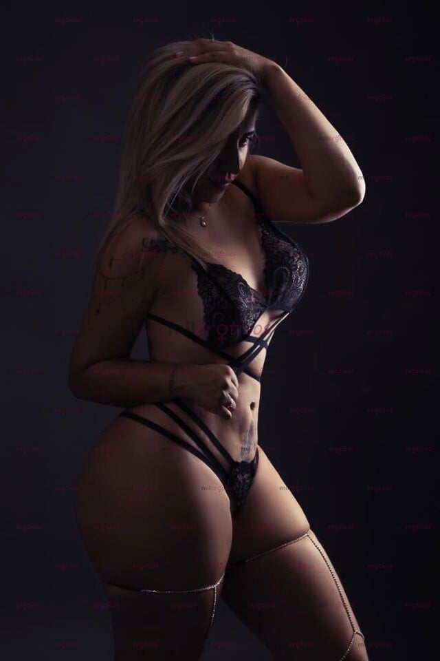 FOTOS DE DAMA COLOMBIANA CON LUGAR ANÍMATE A CONOCERME