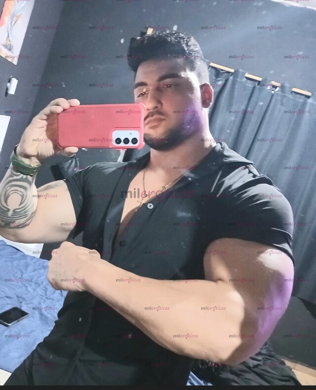 FOTOS DE SOY CUBANO BIEN CALIENTE Y 100 PORCIENTO VARONIL ESTOY AQUÍ PARA ROMPER TU CULI