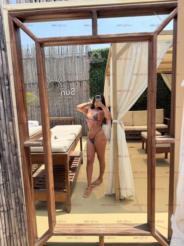 FOTOS DE MI NOMBRE ES MONSE, JOVEN, CON CUERPO NATURAL.