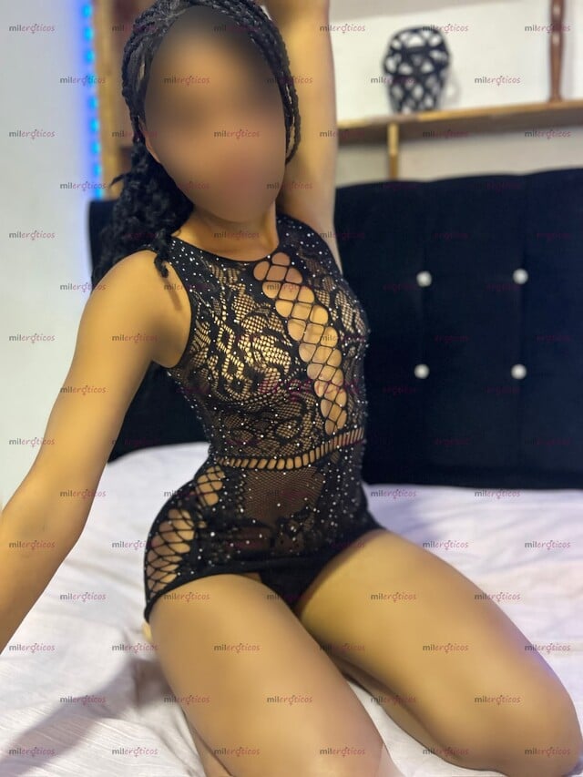 FOTOS DE EIMMY HERMOSA PRINCESA DE 19 AÑOS, MORENA CABELLO LARGO Y CINTURA PEQUEÑA.