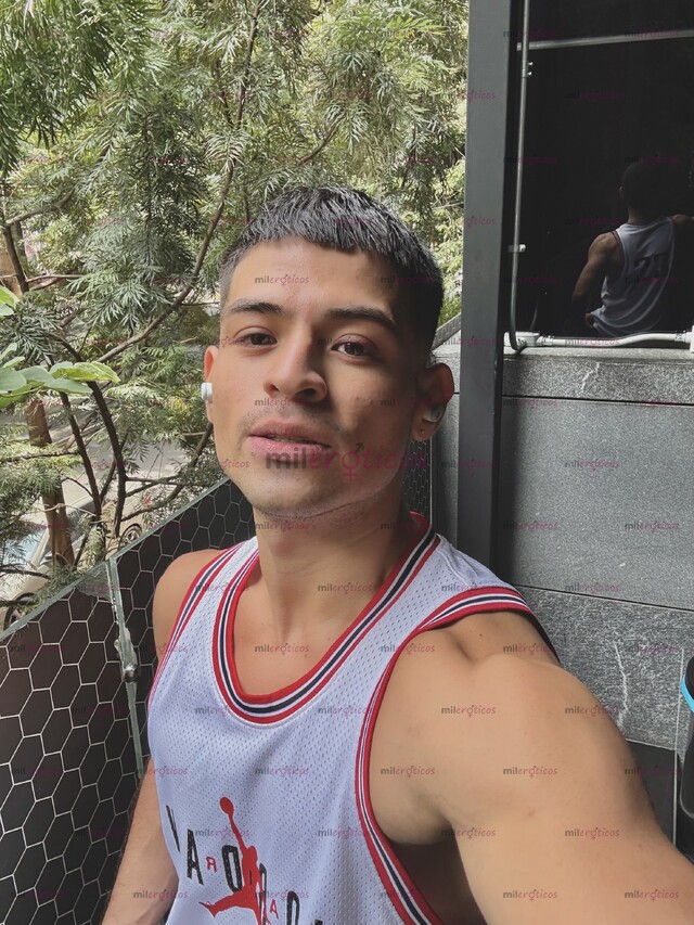 FOTOS DE EXCLUSIVO COLOMBIANO MACHO VERGON DOMINANTE FIESTERO