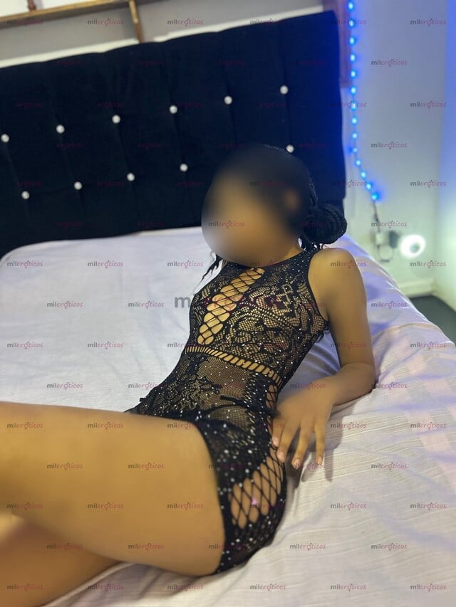FOTOS DE EIMMY HERMOSA PRINCESA DE 19 AÑOS, MORENA CABELLO LARGO Y CINTURA PEQUEÑA.