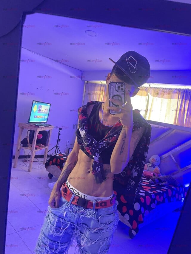 FOTOS DE FLACO VERSÁTIL DISPONIBLE Y DISPUESTO A CUMPLIR TUS FANTASÍAS SEXUALES