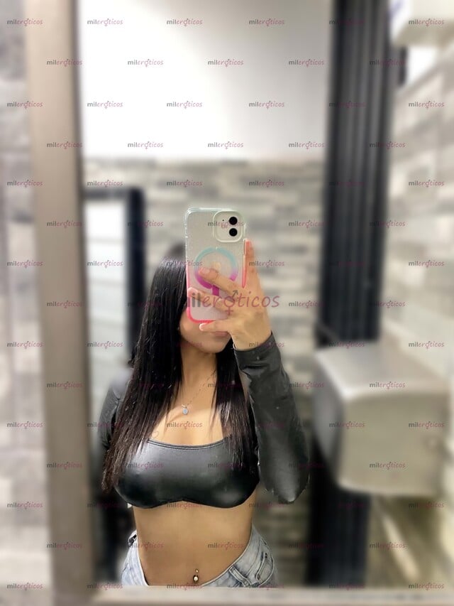 FOTOS DE PAOLA NUEVA EN EL AMBIENTE, APRETADITA Y MUY ORGASMICA