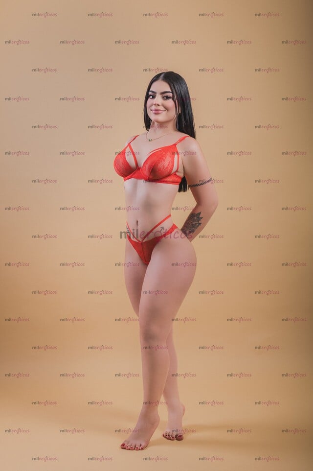 FOTOS DE MARIANA LINDA Y COMPLACIENTE COLOMBIANA RECIÉN LLEGADA
