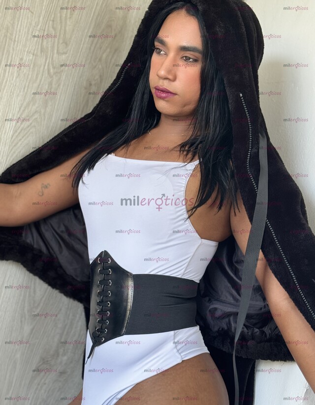FOTOS DE HOLA AMOR SOY PAULA MILÁN VERGA REAL 23 CM PARTO CULOS AMOR SITIO DISCRETO