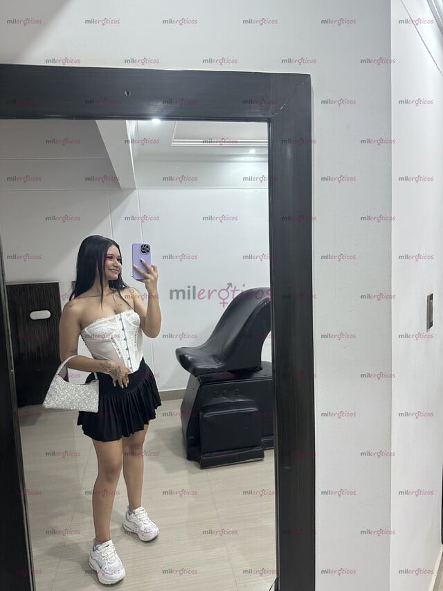 FOTOS DE HERMOSA JOVEN ADICTA AL PENE VAGINA APRETADA BIEN DELICIOSA