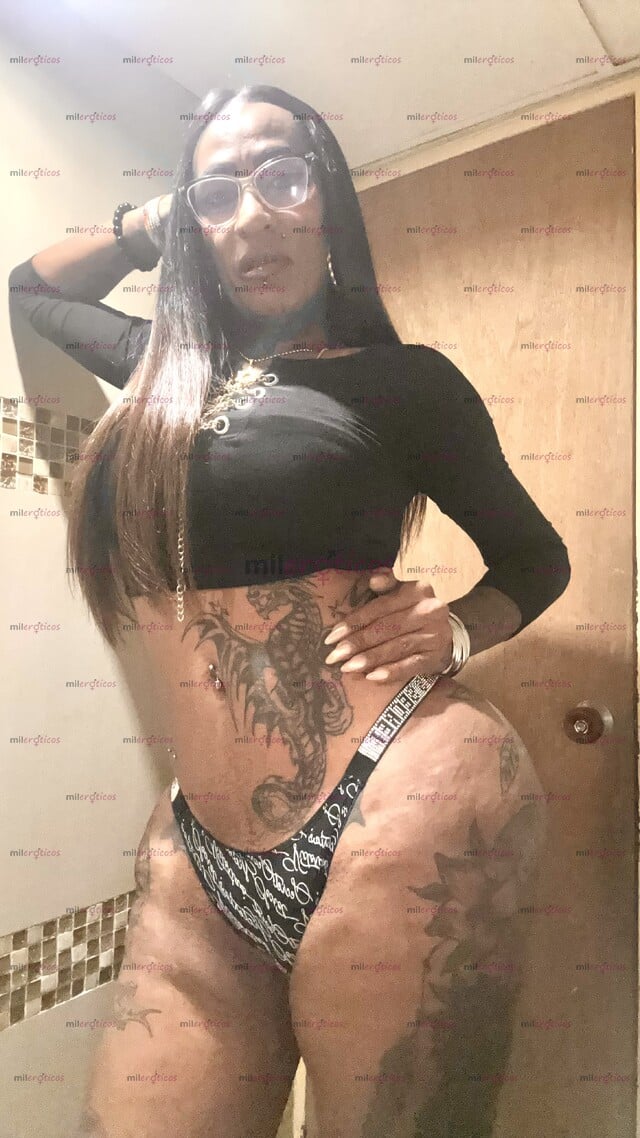 FOTOS DE MORENA DOTADA . CULONA MORBOSA. LECHERA . BIEN ARRECHA PARA DARTE TODO EL MORBO