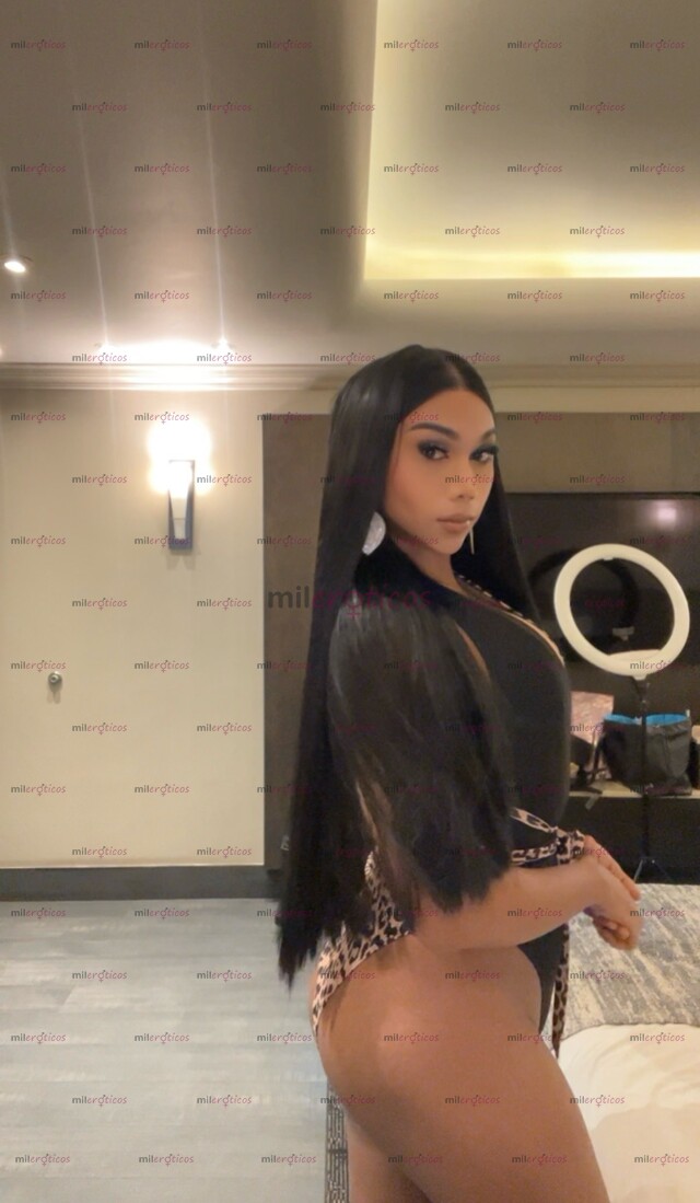 FOTOS DE NEGRA ARDIENTE Y MUY CALIENTE A TUS PIES PAPI VEN Y AS REALIDAD TUS FANTACIAS