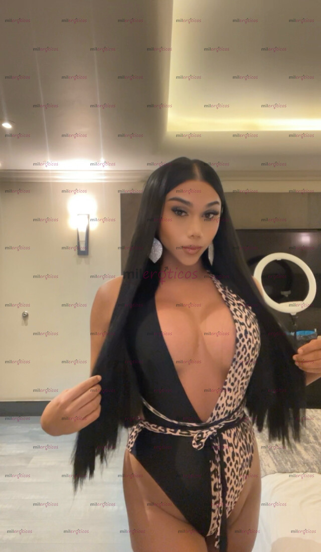 FOTOS DE NEGRA ARDIENTE Y MUY CALIENTE A TUS PIES PAPI VEN Y AS REALIDAD TUS FANTACIAS