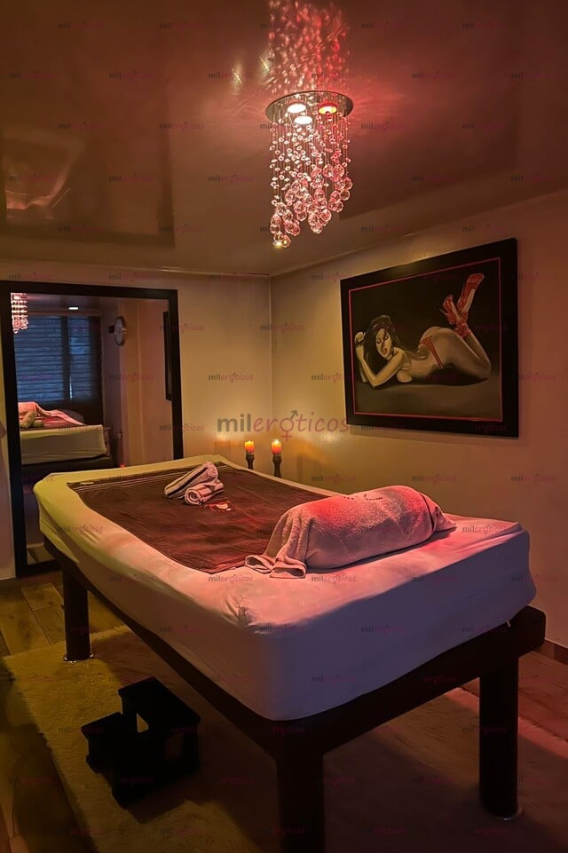 FOTOS DE TANTRIC MASSAGES, IN A MASSAGE ROOM FOR MEN