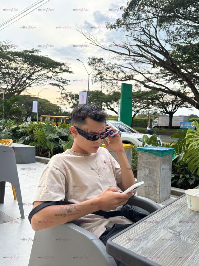 FOTOS DE CHICO JOVEN DISPUESTO A CUMPLIR TUS DESEOS ESCRÍBEME SI BUSCAS BUENA COMPAÑÍA