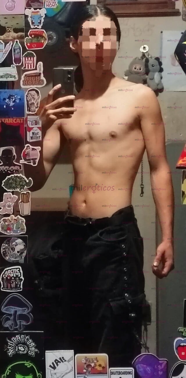 FOTOS DE CHICO GUAPO, DELGADO, COMPLACIENTE, SERVICIAL Y DISPUESTO A TODO