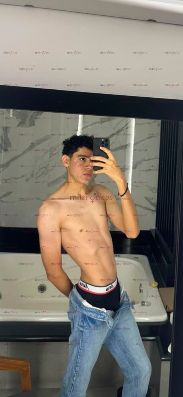 FOTOS DE CHICO ATRACTIVO, JOVEN Y ALTO, DOTADO 19CM TRATO VIP AMBOS ROLES