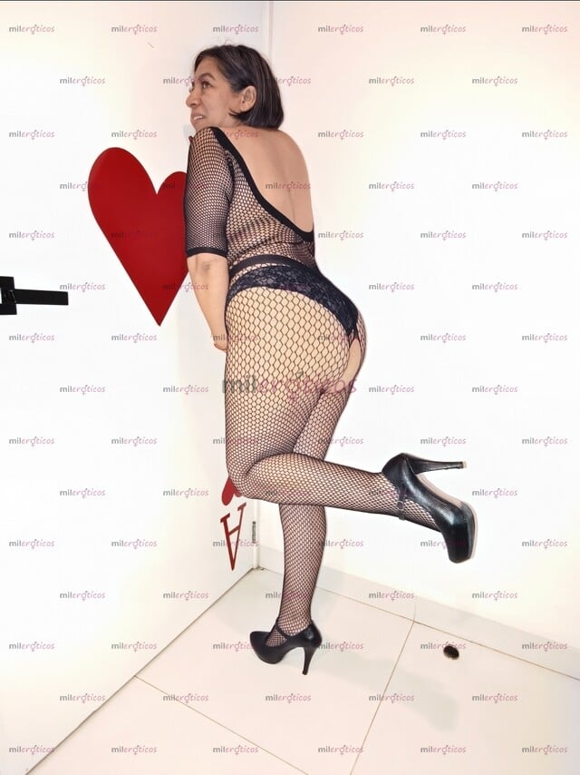 FOTOS DE SOY KAROL HERMOSA MADURA CON BUEN CUERPO MUY NALGONA Y CHAPARRITA, LIMPIA Y COMP
