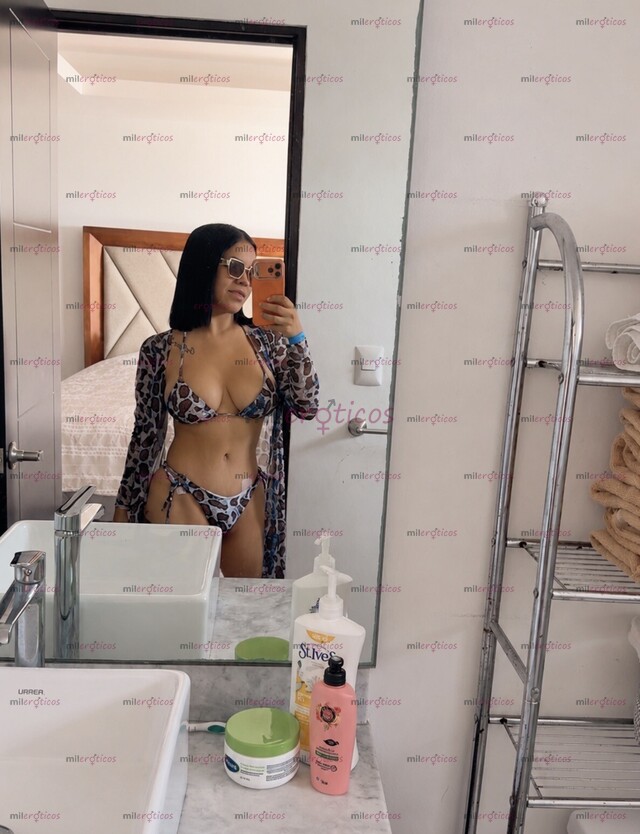 FOTOS DE COMPLACIENTE Y CACHONDA CHICA INDEPENDIENTE CON GRANDES PECHOS NATURALES