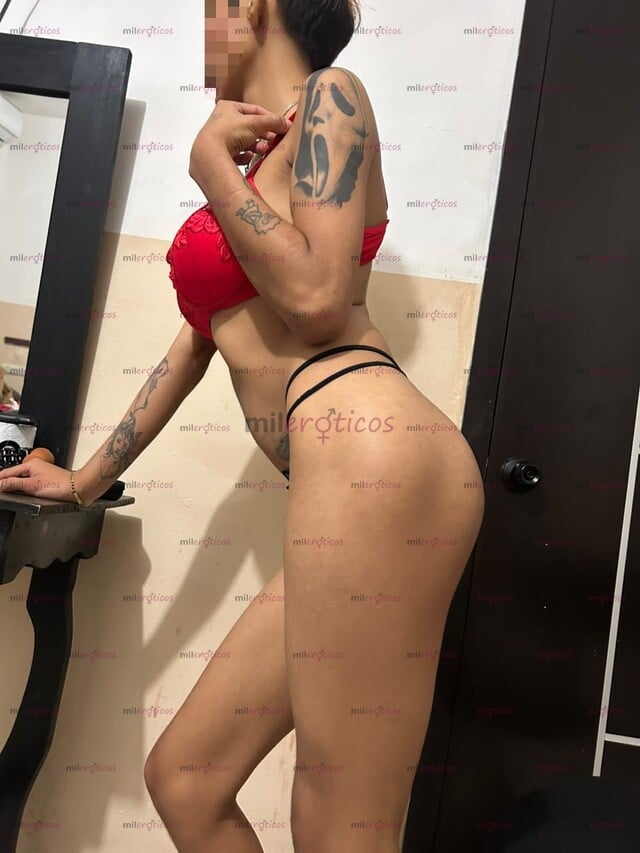 FOTOS DE NENA, MORENITA, FLAQUITA, CON UNAS TETAS RICAS Y JUGOSAS