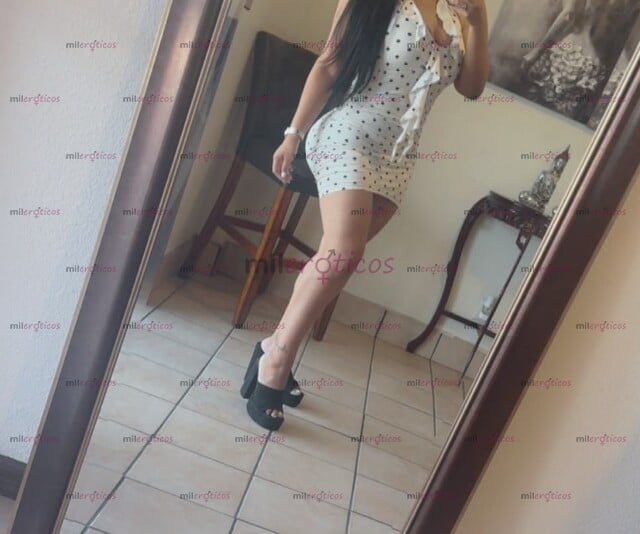 FOTOS DE JOVEN BONITA Y MUY COMPLACIENTE SCORT VIP
