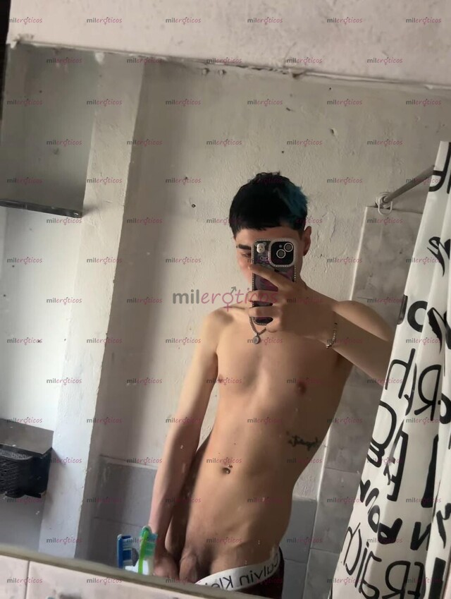 FOTOS DE MATEO A LA ORDEN HOMBRE DE 18 AÑOS CON MIEMBRO GRANDE Y CUERPO NATURAL