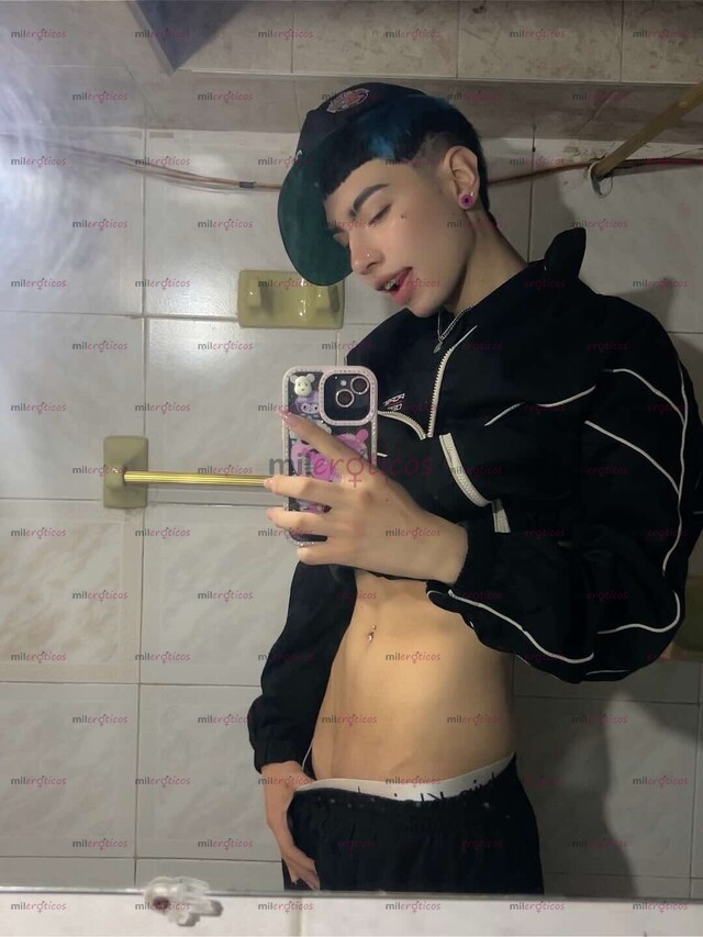 FOTOS DE MATEO A LA ORDEN HOMBRE DE 18 AÑOS CON MIEMBRO GRANDE Y CUERPO NATURAL