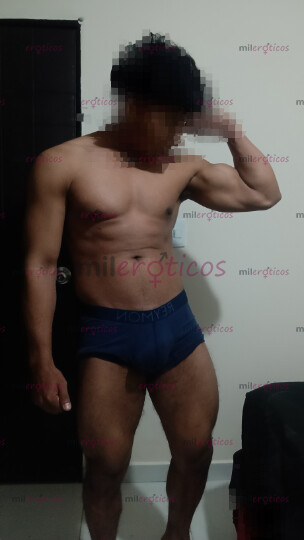 FOTOS DE JOVEN VERGON ATLÉTICO PARA COMPLACERTE EN TUS FANTASÍAS