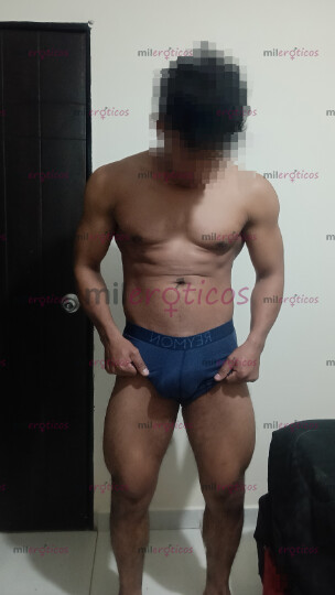 FOTOS DE JOVEN VERGON ATLÉTICO PARA COMPLACERTE EN TUS FANTASÍAS