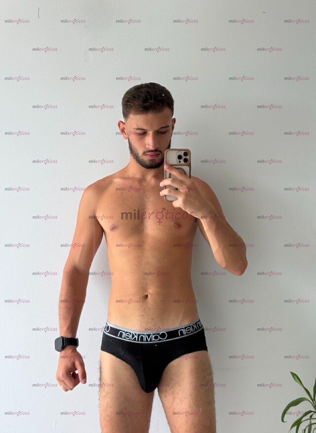 FOTOS DE JOVEN PAISA VERGON CON 22 CM DISPUESTO A COMPLACERTE